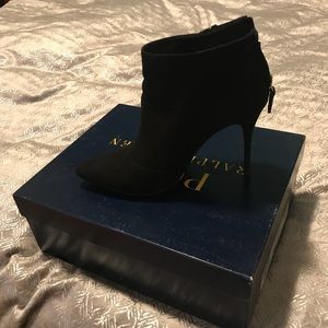 Booties suede black